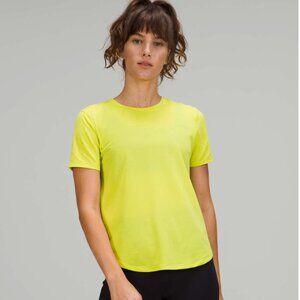NWT Lululemon High Neck Run and Train Tee - 4, Yellow Serpentine, LW3EOGS, $58